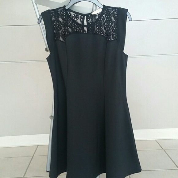 Dresses & Skirts - Black dress with lace